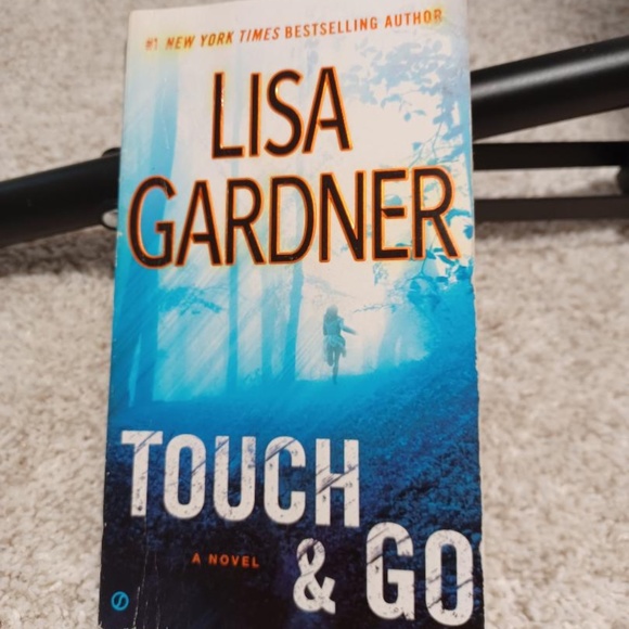 TOUCH & GO by Lisa Gardner * 4 for $20 - Picture 2 of 6